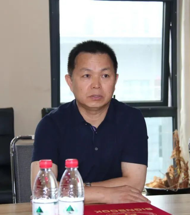 愛(ài)心奶情系學(xué)子，公益情溫暖人心—河南花花牛乳業(yè)集團(tuán)助力基金會(huì)“圓夢(mèng)計(jì)劃?一杯奶”公益項(xiàng)目，愛(ài)心捐贈(zèng)善款50萬(wàn)元！