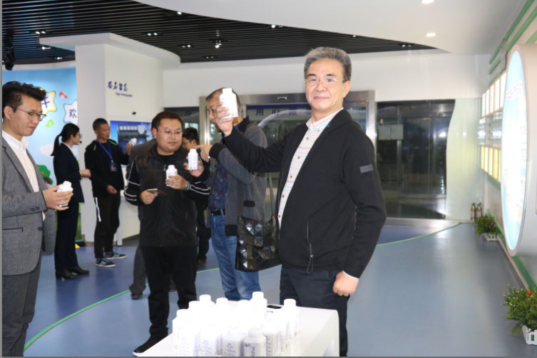 商界領(lǐng)袖俱樂部精英參訪花花牛！